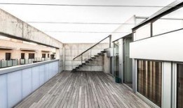 阳光天井在线观看,在线观看，感受温馨光影的治愈之旅